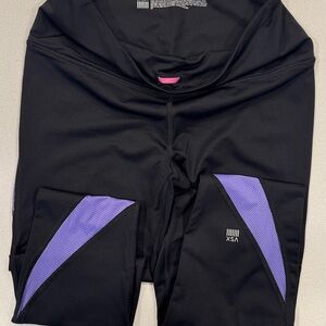VSX KNOCKOUT Victoria's Secret Black Activewear Leggings Small EUC